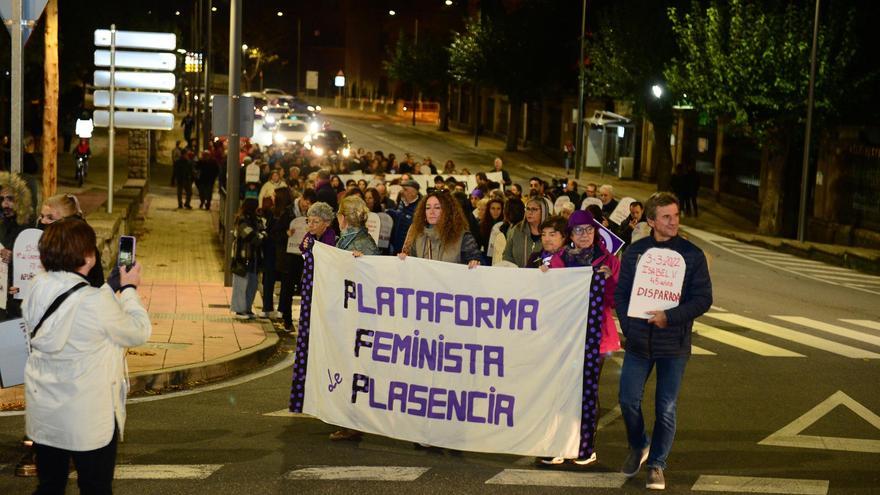 Manifestación en Plasencia por el 25N