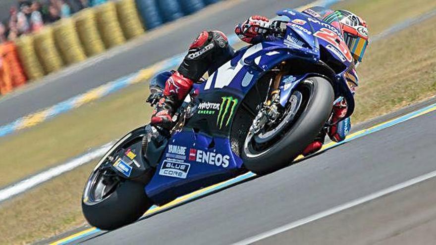 Maverick Viñales, ahir en acció al circuit de Le Mans.