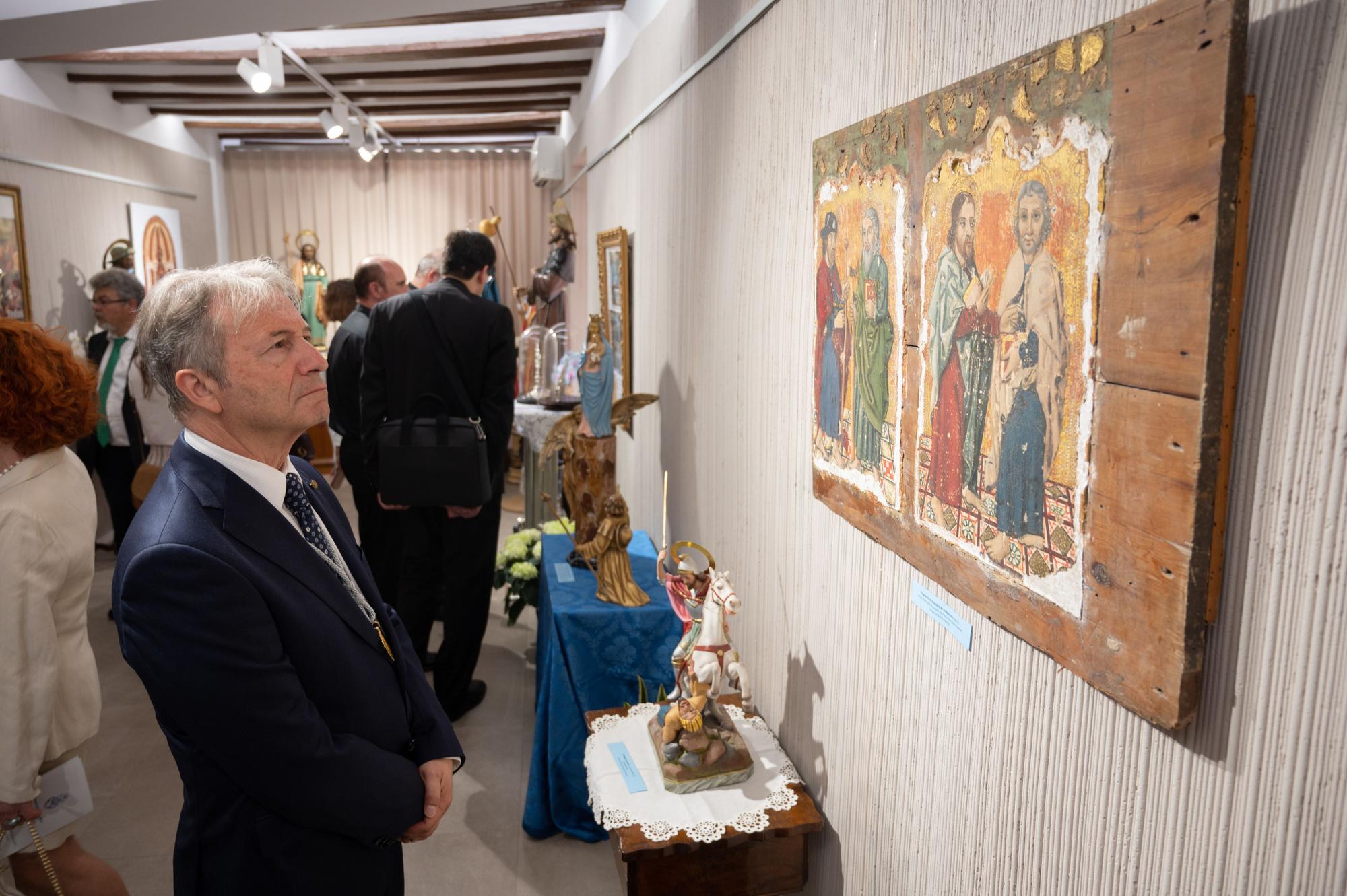Las imágenes de la exposición sobre iconografía de Sant Jaume de las purisimeras