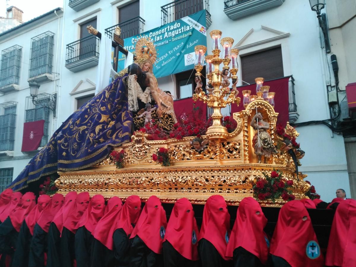 FOTOGALERÍA / Las jornada de Viernes Santo y Sábado de Gloria en la provincia