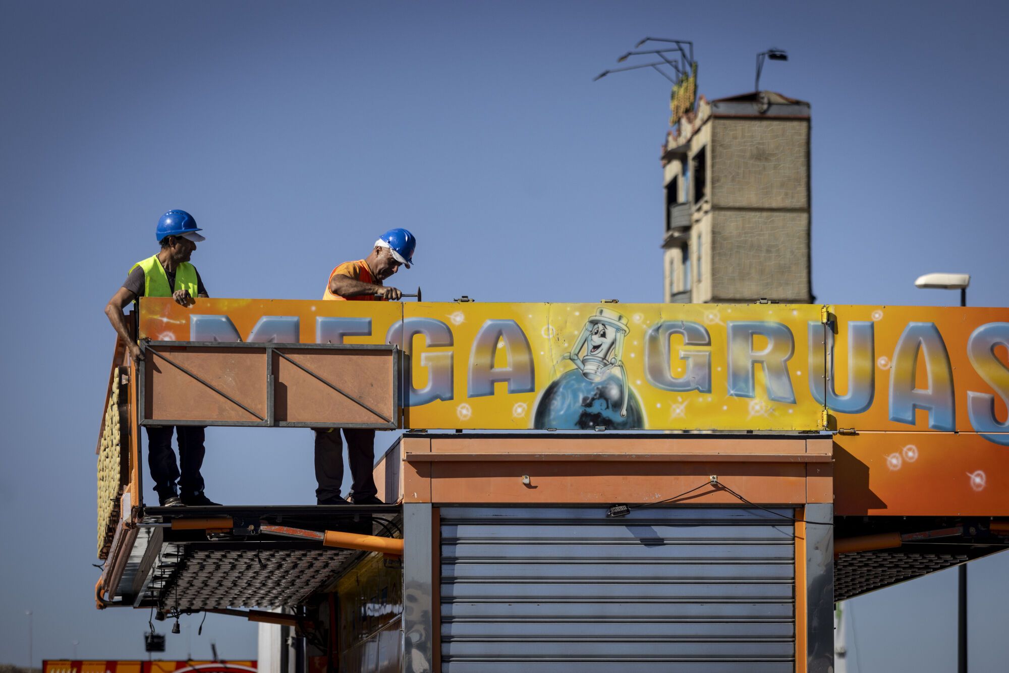 El recinto ferial de Valdespartera ultima detalles para su apertura este viernes