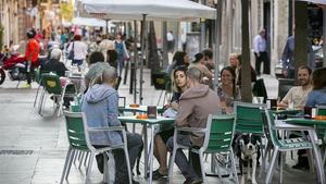 Terrazas en la calle de Blai, en el Poble Sec.