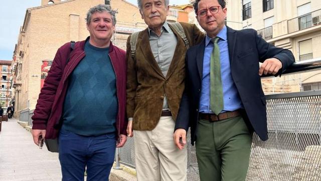 Cebrián, Vilar y Cano durante su encuentro | L.O.