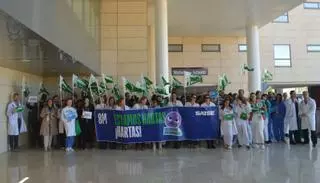Las enfermeras de la Región, "hartas" ante "la falta de reconocimiento"