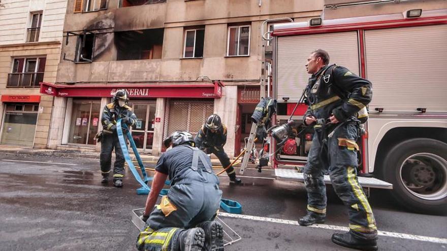 Un incendio en una vivienda de Santa Cruz crea alarma entre los vecinos