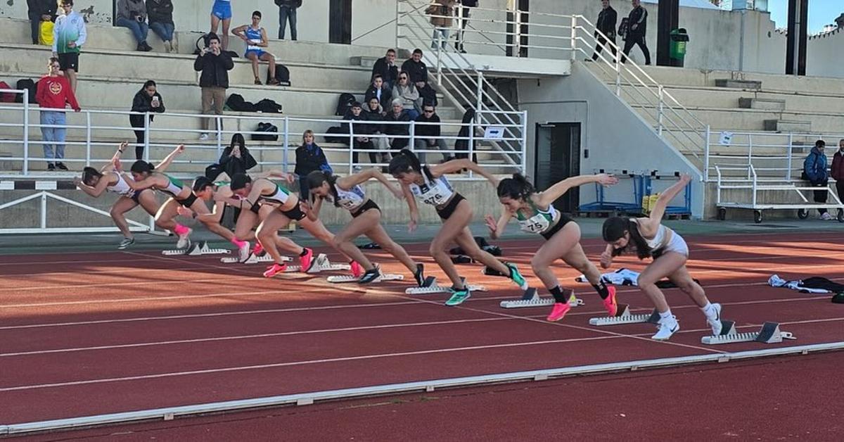 Imagen de una competición de atletismo.