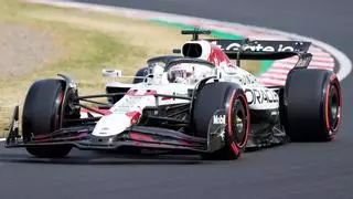 Verstappen se reivindica con un gran triunfo en Japón; Alonso y Sainz, sin puntos
