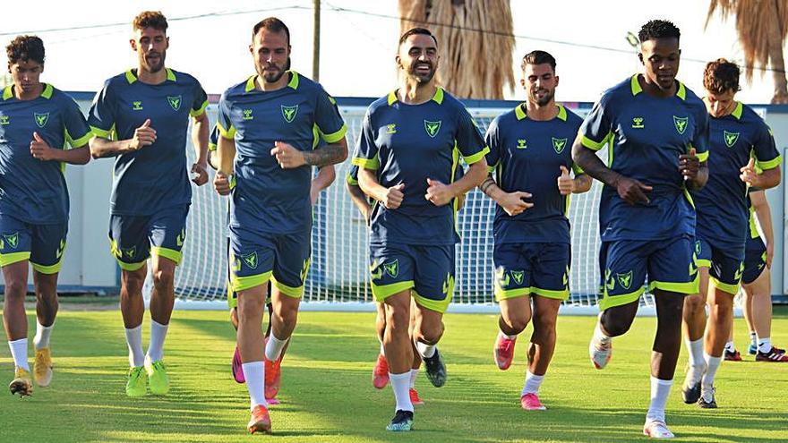 Primer entrenamiento
del UCAM Murcia.  prensa ucam