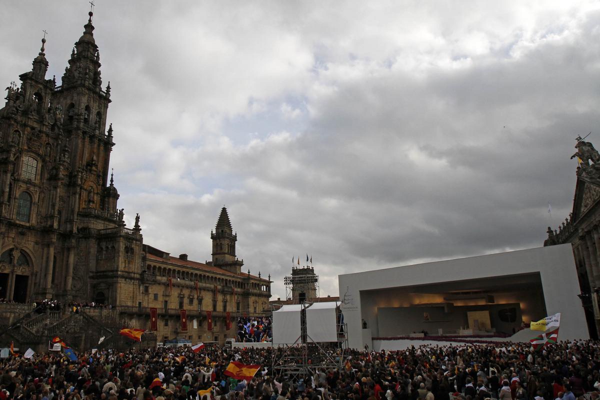 benedicto-visita-santiago-compostela.jpg