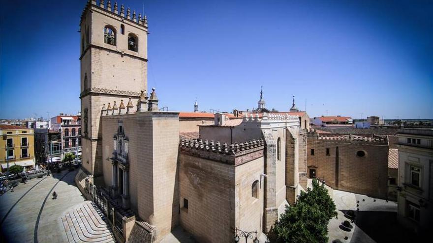 La mejora de las cubiertas de la catedral de Badajoz prosigue con 350.000 euros