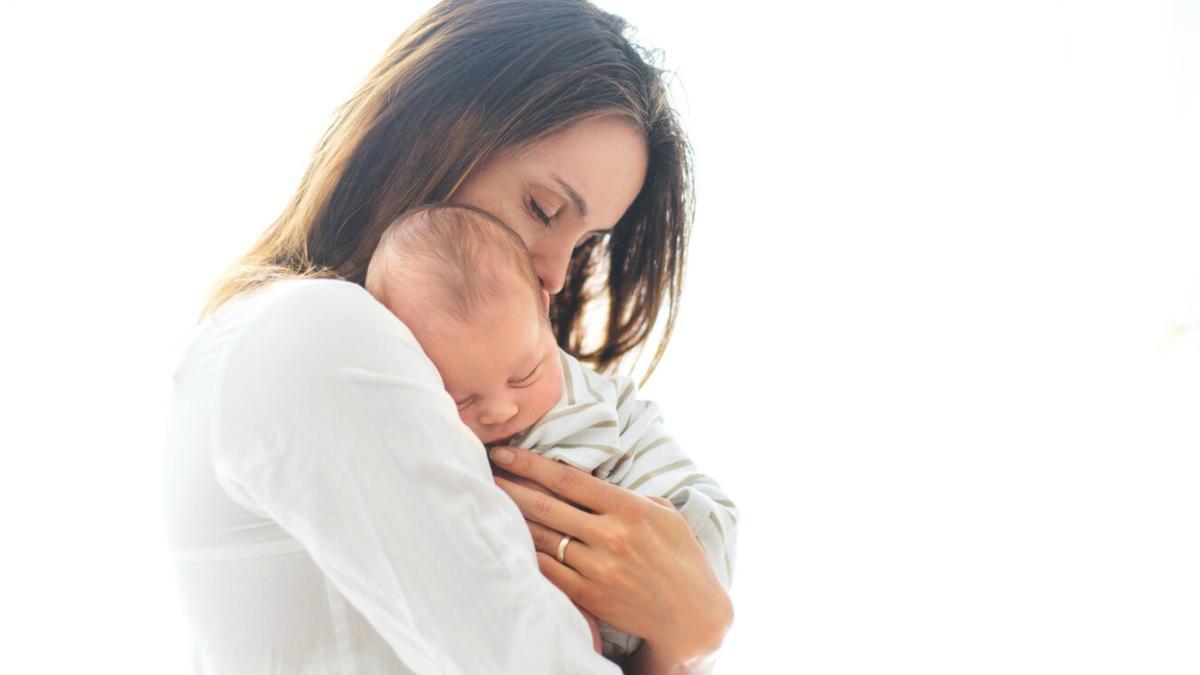 La adopción de embriones no sería posible sin el gesto altruista de mujeres que ya han conseguido formar su familia