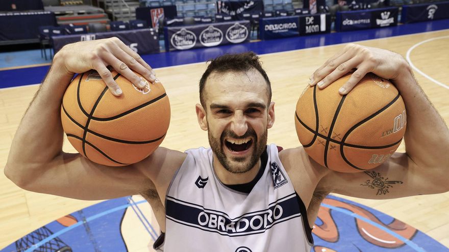 Álvaro Muñoz, capitán del Obradoiro: «Empezamos de cero y tenemos que sacar un partido en Palencia»