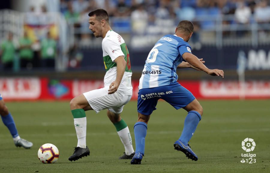 El conjunto de Víctor Sánchez del Amo concluye la liga regular con una cómoda victoria en La Rosaleda ante el Elche y se mete en los play off de ascenso como tercero. Boulahroud, Ricca e Hicham hicieron los goles blanquiazules.