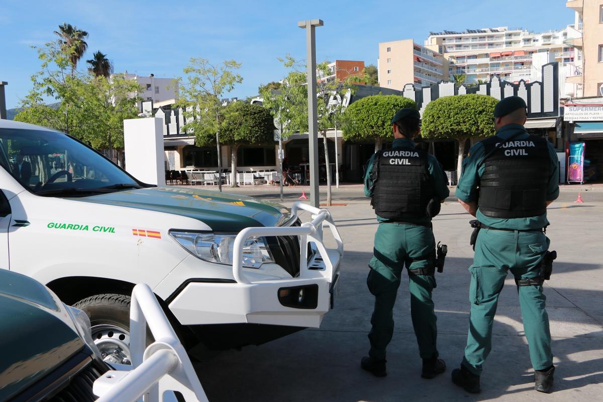 Agentes de la Guardia Civil de Calvià.