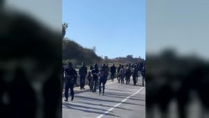 Dos mil immigrants intenten saltar la tanca de Melilla