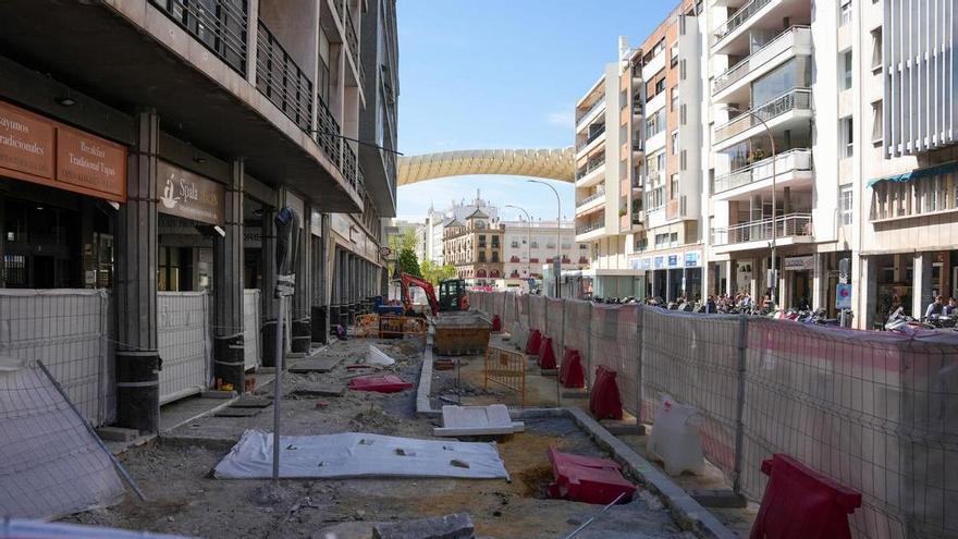 Las obras del tranvibús hasta el Duque avanzan a contrarreloj ante el riesgo de perder fondos europeos: "Intentaremos no tener que devolver ni un solo euro"