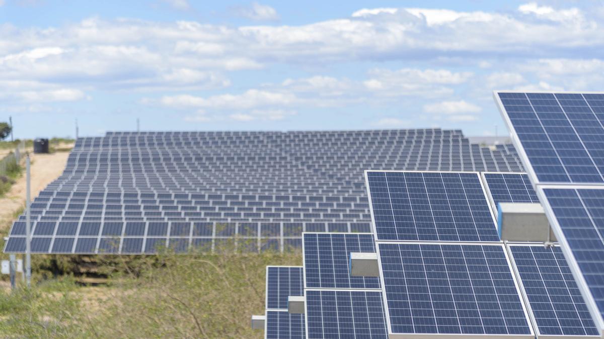 Imagen de una planta solar.