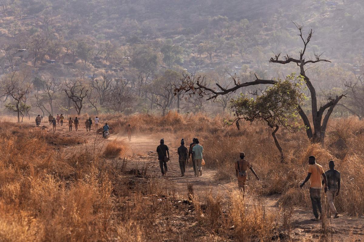 La minería artesanal de oro en Senegal. Karakaene y Bantakokouta son sitios de extracción de oro en el sureste de Senegal