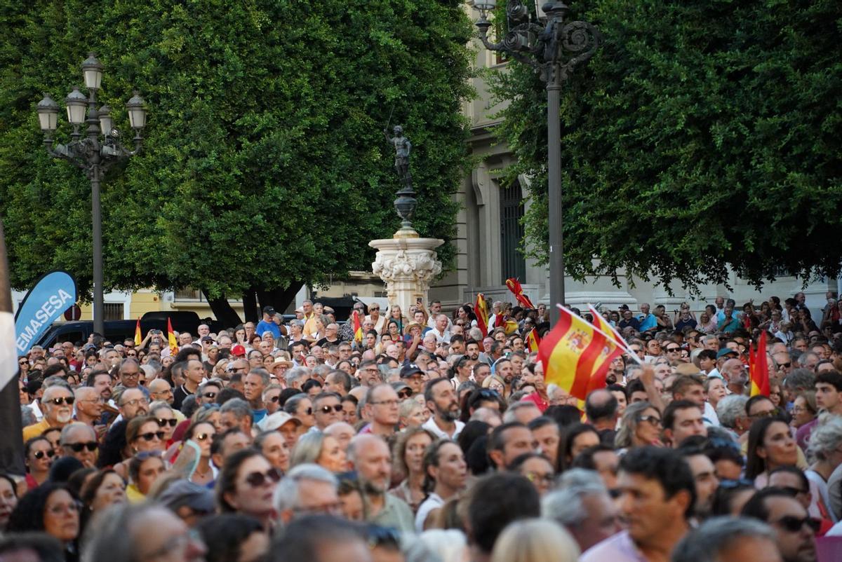 Las imágenes de la manifestación en Sevilla en apoyo a la población ceutí