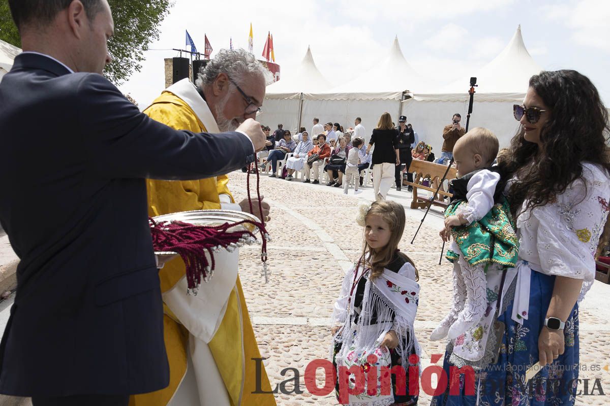Fiestas de Caravaca | Imposición de cruces a los nuevos hermanos cofrades de la Vera Cruz