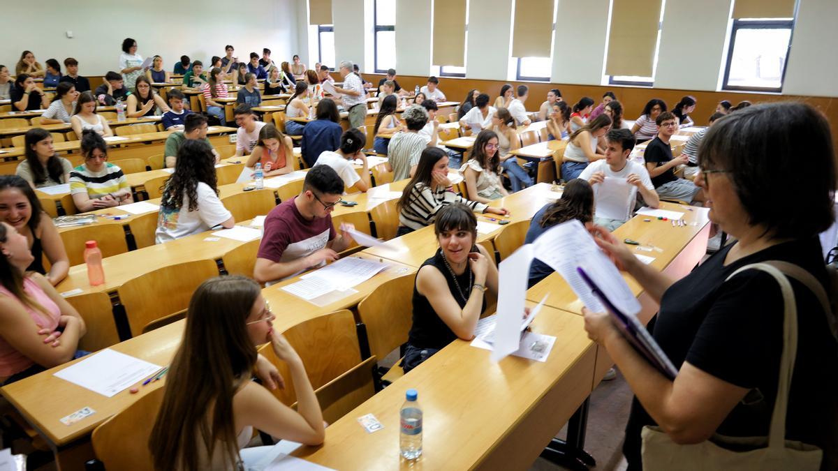 2.671 alumnos realizan el examen de selectividad en la UJI