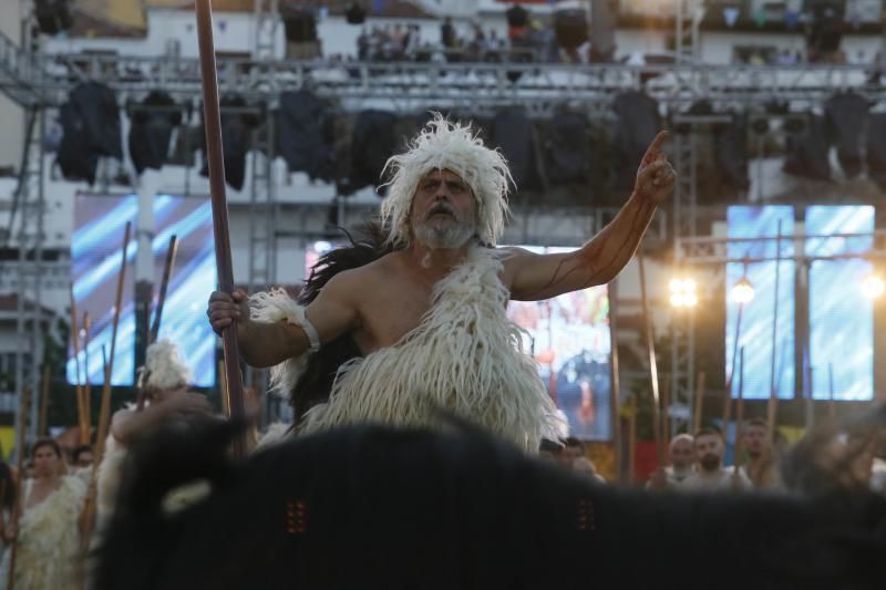 Representación del hallazgo de la Virgen de Candelaria por los guanches 2016