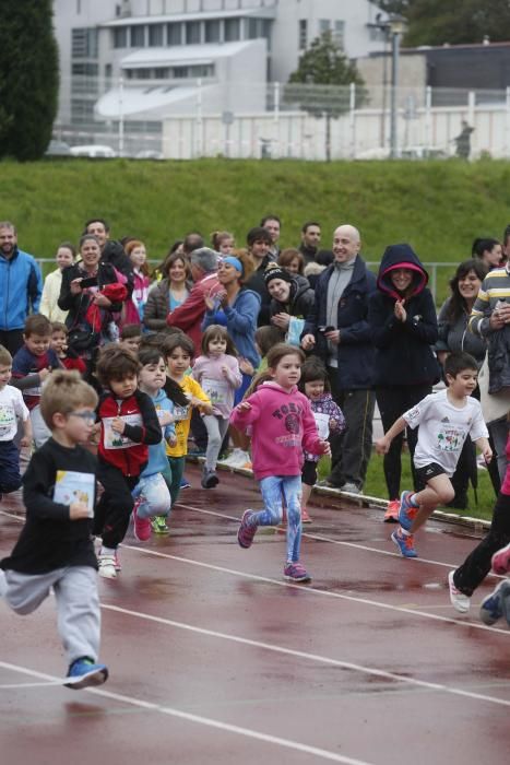 Carrera Solidaria por el Sáhara en el Estadio Municipal de Atletismo Yago Lamela