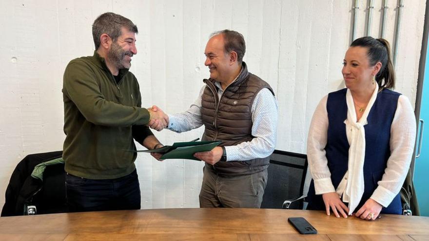 El Concello aporta 15.400 euros a la AED para campañas y vigilancia de Lalín 2000