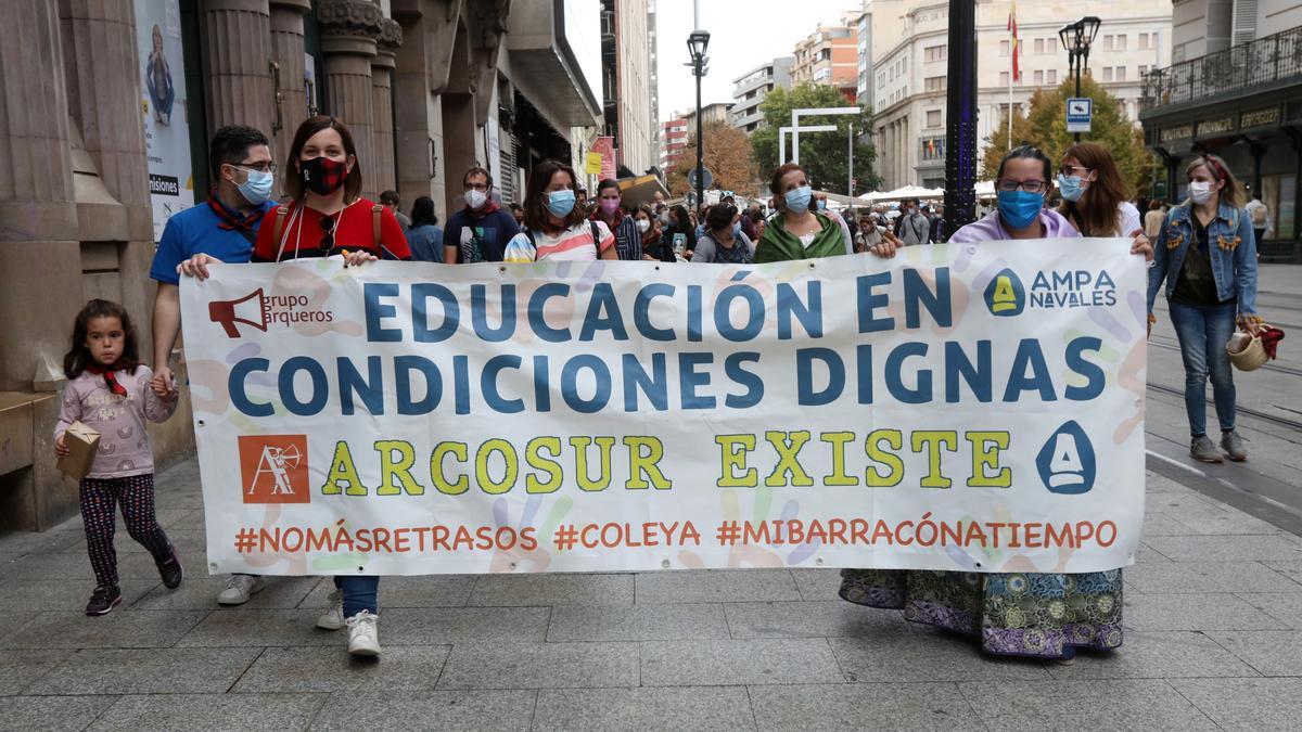Las familias del Ana María Navales exigen que comiencen las obras del colegio
