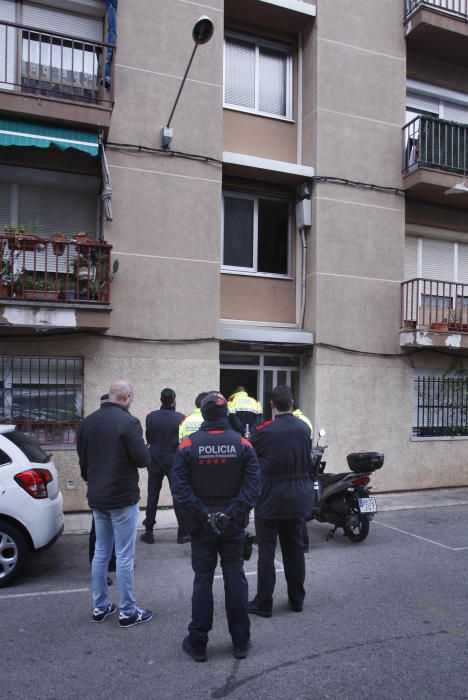 Mossos d'Esquadra i de la Policia Municipal de Girona amb els tècnics d'Endesa