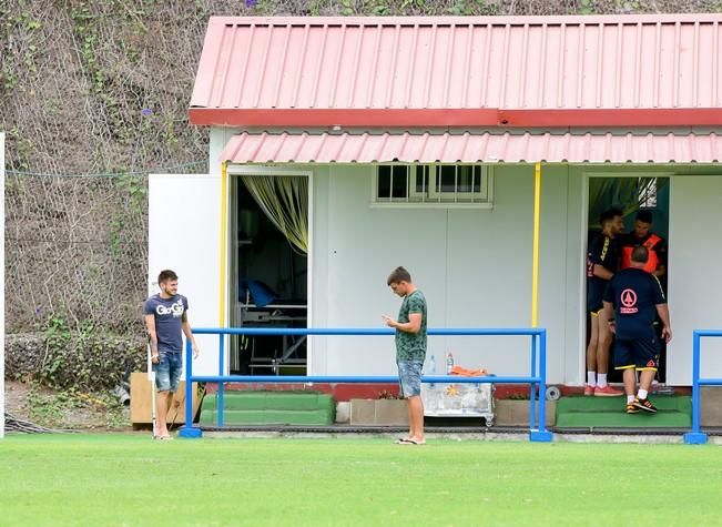 .Entrenamiento de la UD Las Palmas en Barranco ...