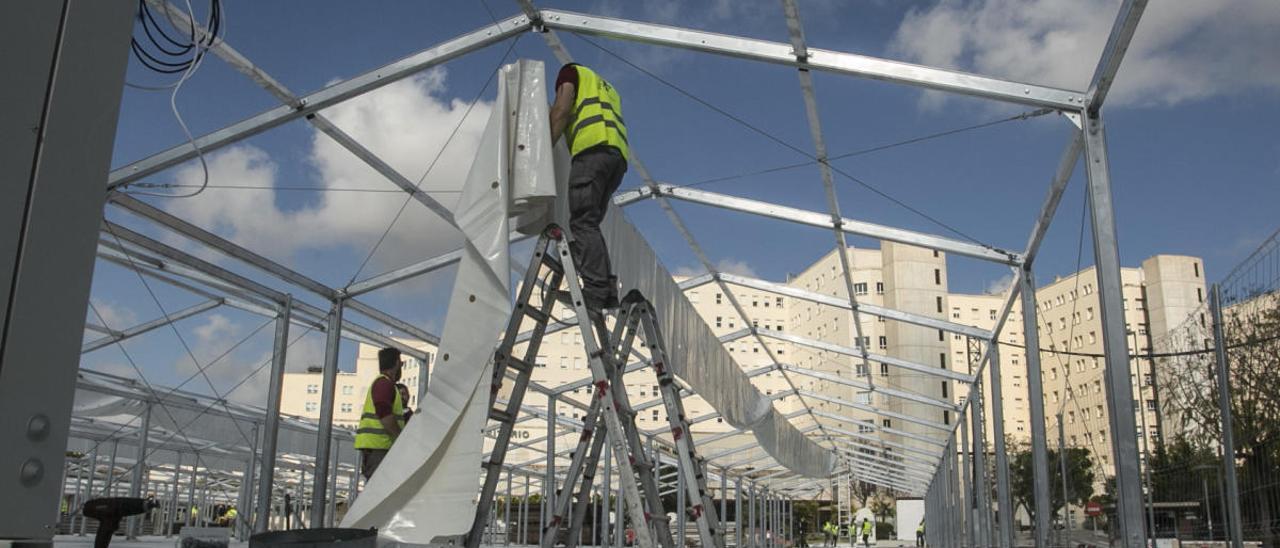 Uno de cada tres contagiados son trabajadores sanitarios y residentes o empleados de geriátricos