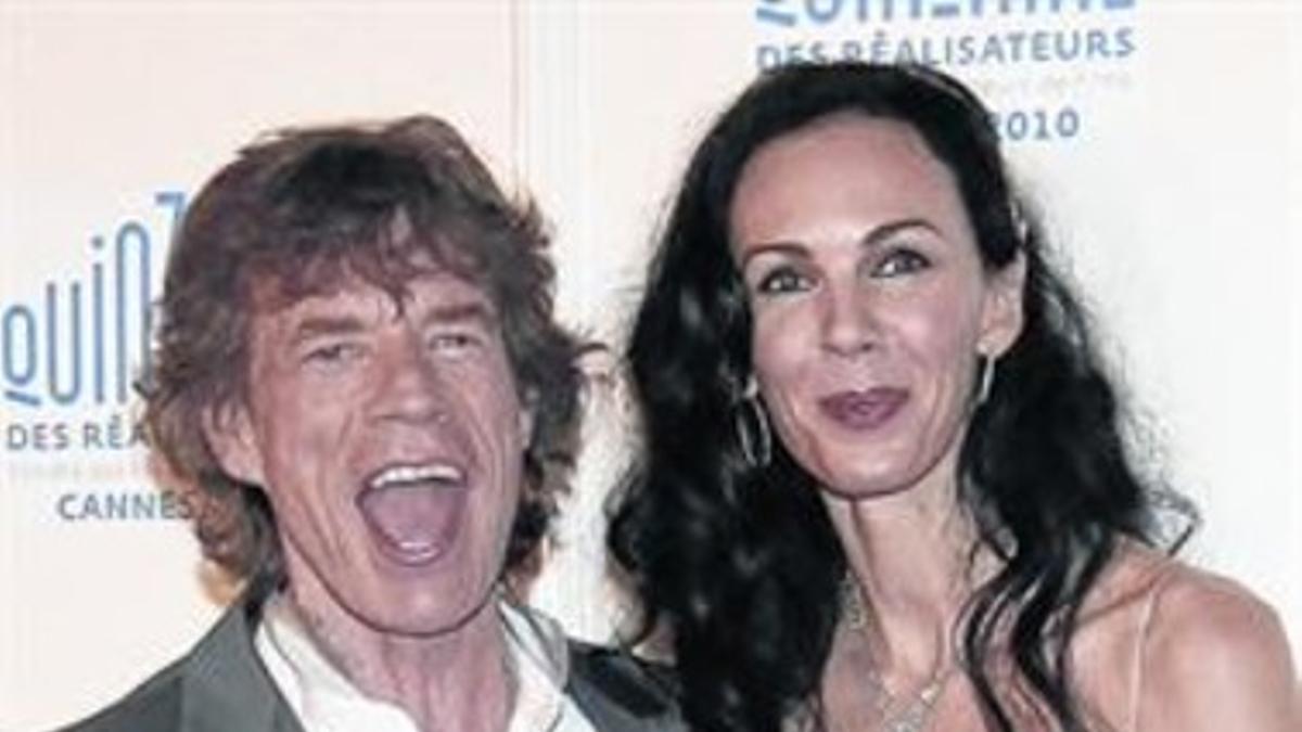 Jagger y L'Wren Scott, en una aparición en el festival de Cannes del 2010.