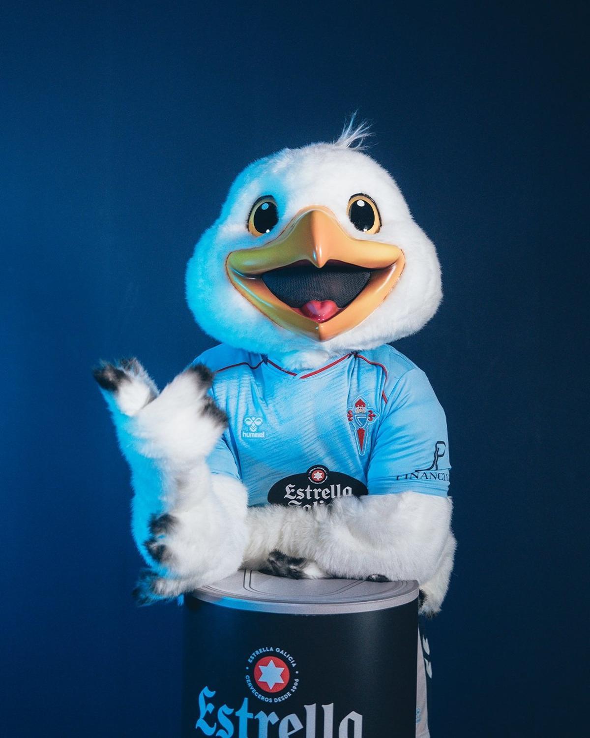 La gaviota Chiño, nueva mascota del Celta.