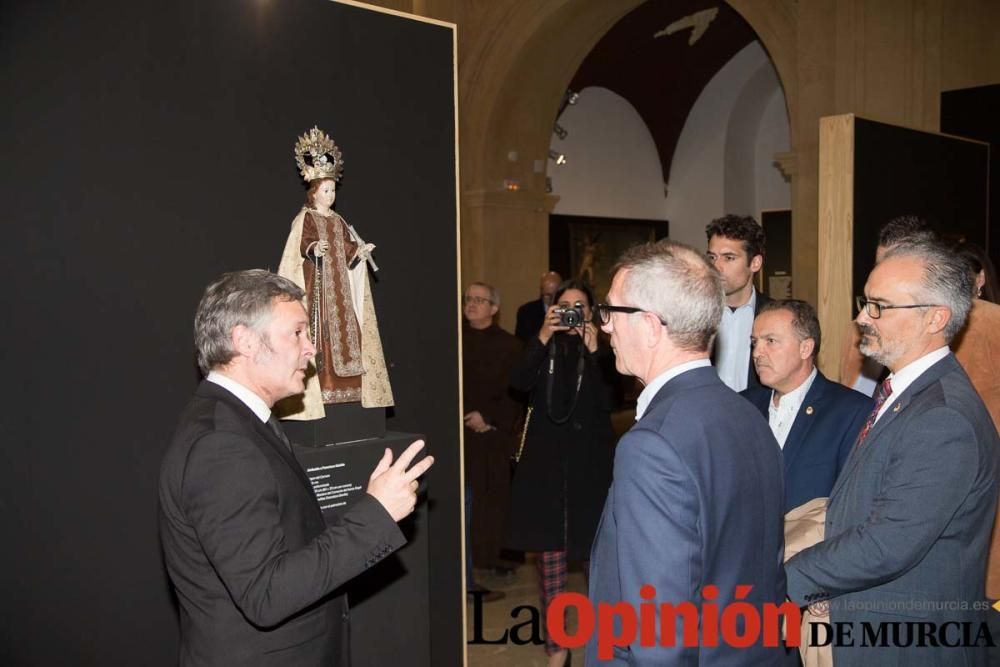 El Ministro de Cultura visita la exposición 'Místi