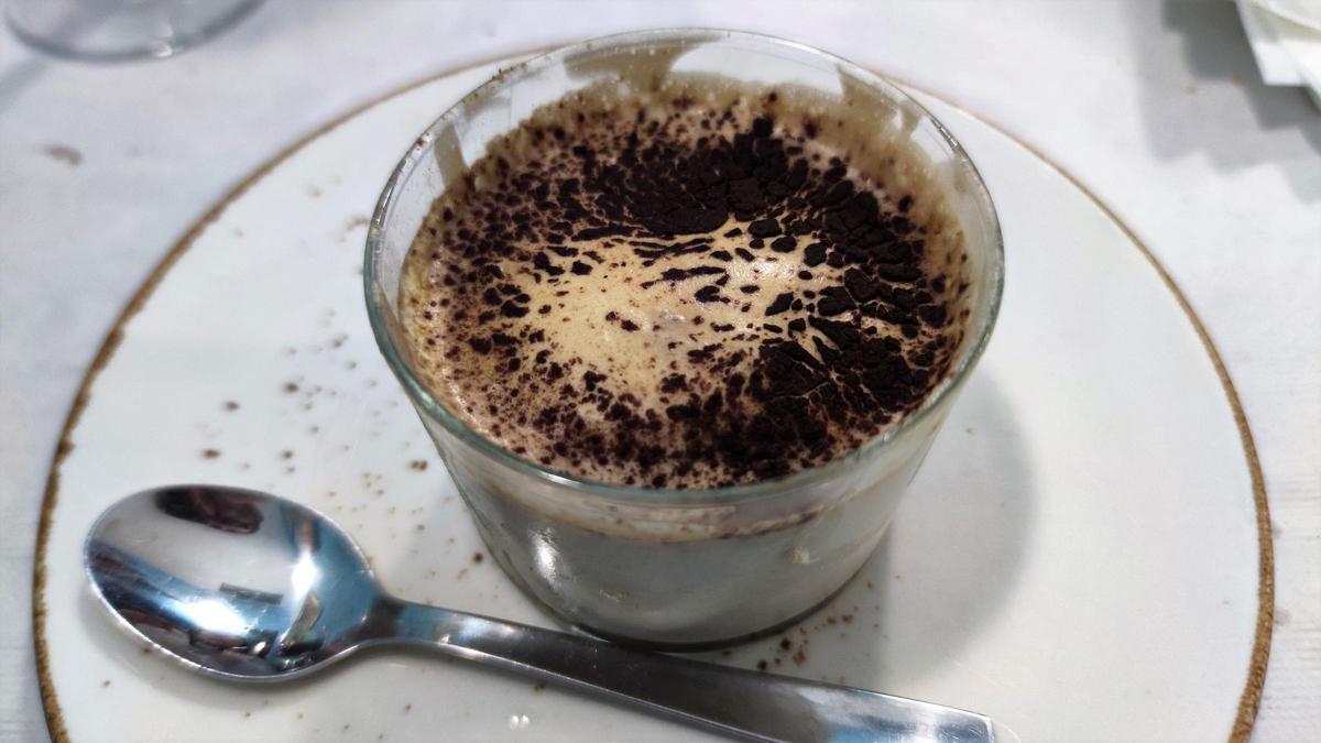 La 'mousse' de chocolate y vainilla del restaurante Azul.