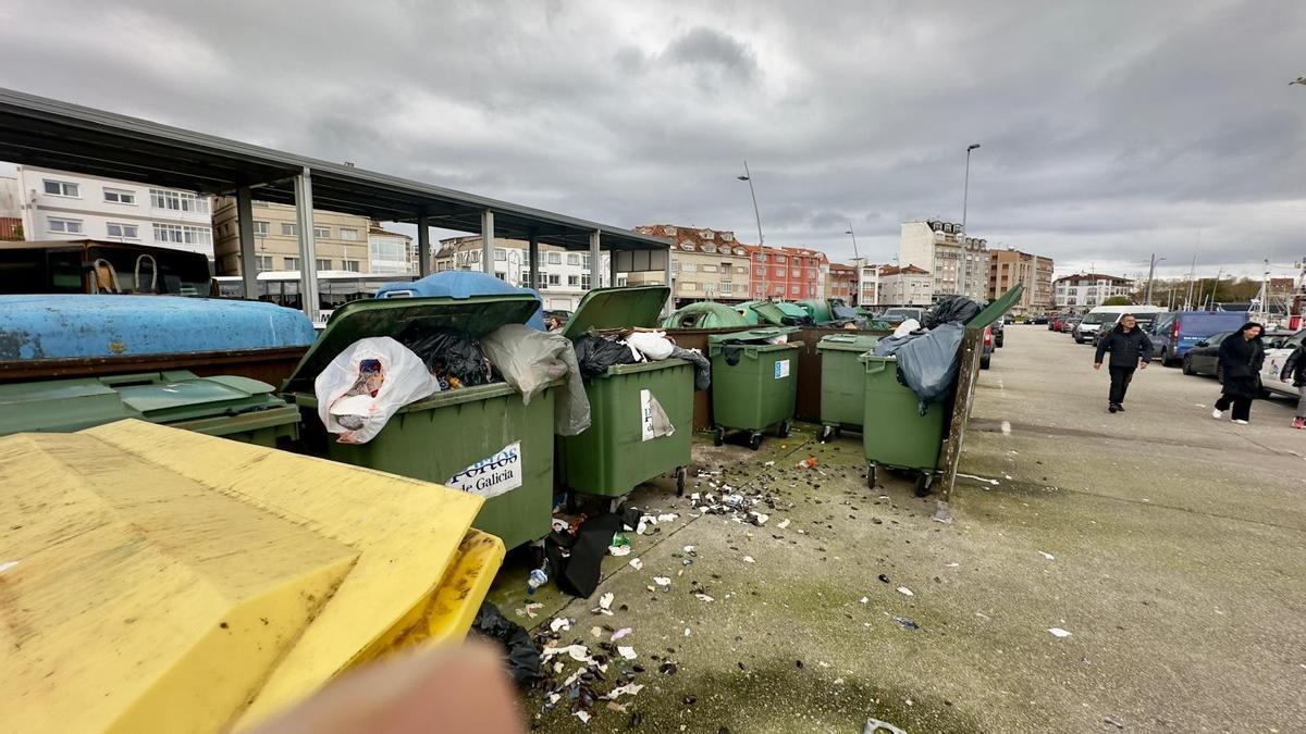 Los contenedores durante el puente.