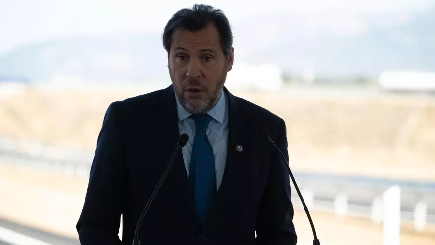 Óscar Puente celebra "un día muy importante para Aragón" con la apertura de la A-22 entre Huesca y Siétamo