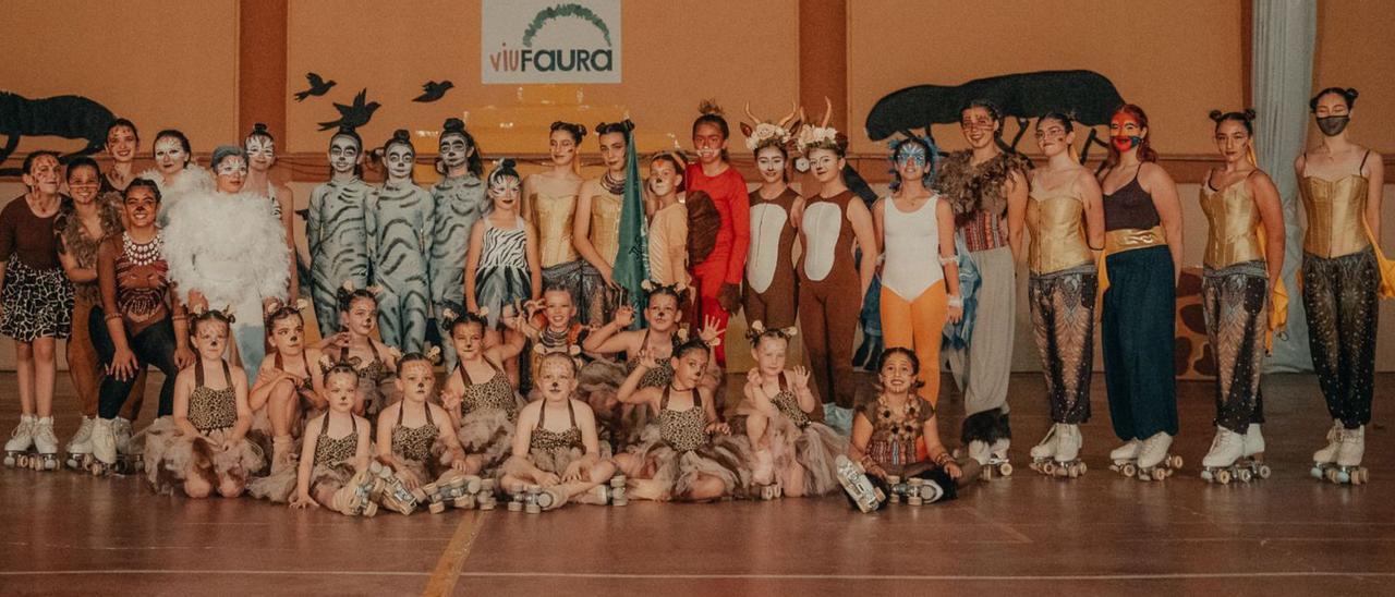 Intérpretes del musical El Rey León que el Alas Sagunto ofreció en el pabellón de Faura. | LEVANTE-EMV