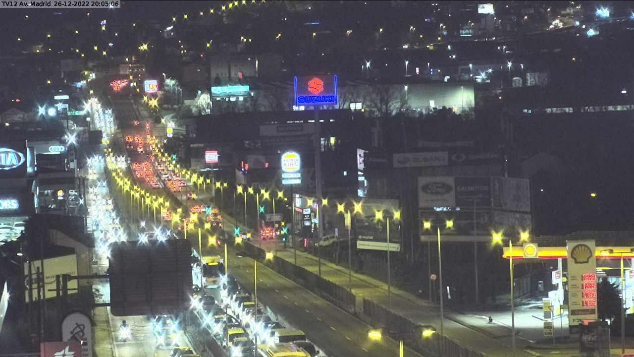 Cola en la Avenida de Madrid para entrar en Vigo