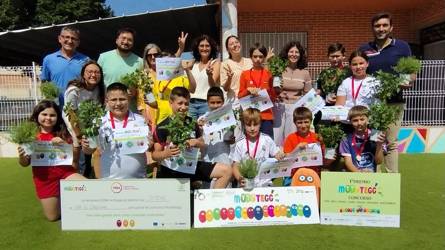 Alumnos del colegio El Sabinar crean una ciudad sostenible