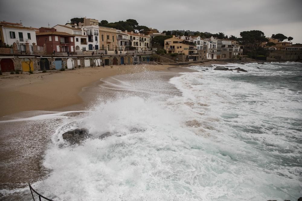 Fort onatge al litoral gironí