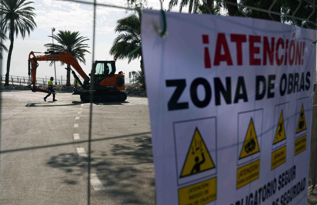 MLG 08-10-2025.-inicio de las obras de remodelación en el paso marítimo de Pedregalejo