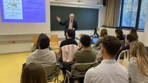 Una clase de la asignatura ’Humanisme’ en el grado de Medicina de la Universitat Pompeu Fabra (UPF).