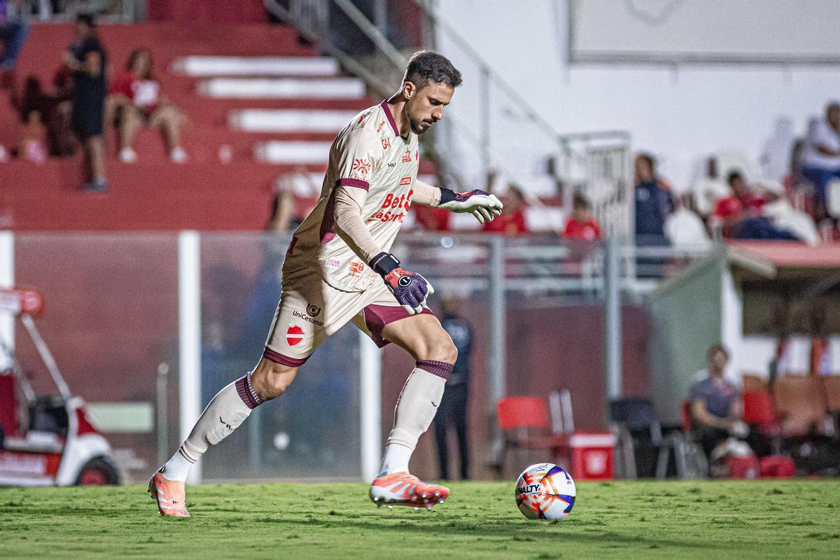 Helton Leite con el Vilanova