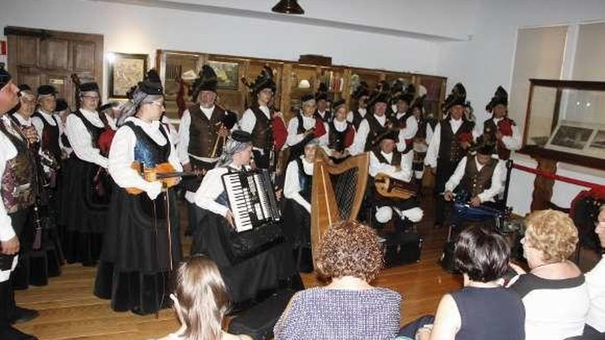 Un concierto de Manxadoira en el Museo Massó. // Santos Álvarez