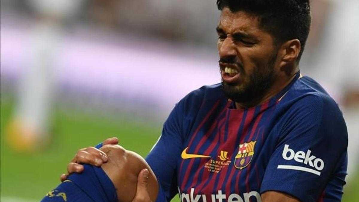 Suárez se duele de su lesión en el Bernabéu