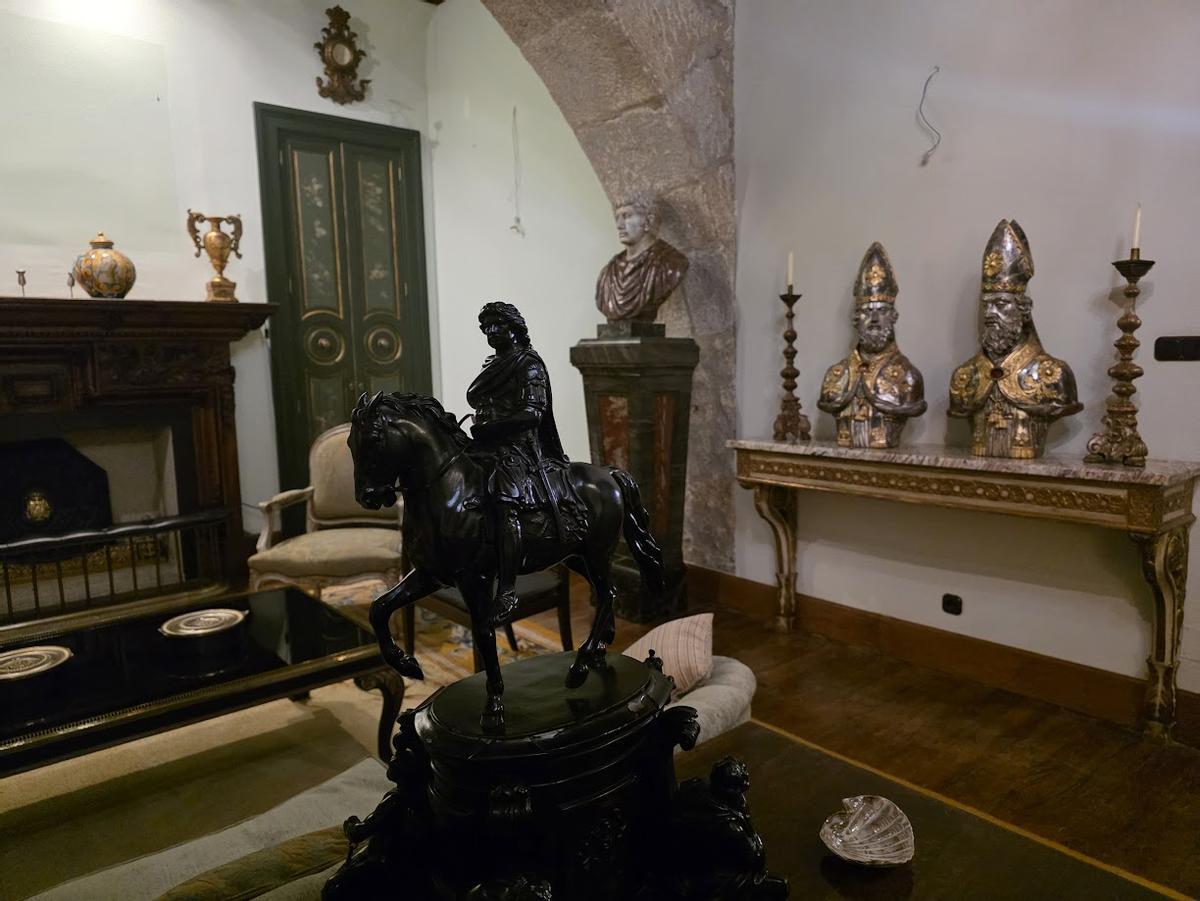 Algunos de los objetos de valor.