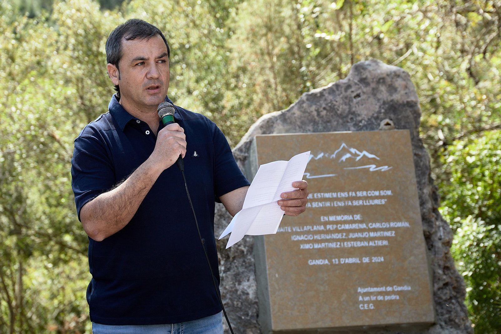 Las imágenes del homenaje a los montañeros de Gandia fallecidos en Gredos hace 24 años