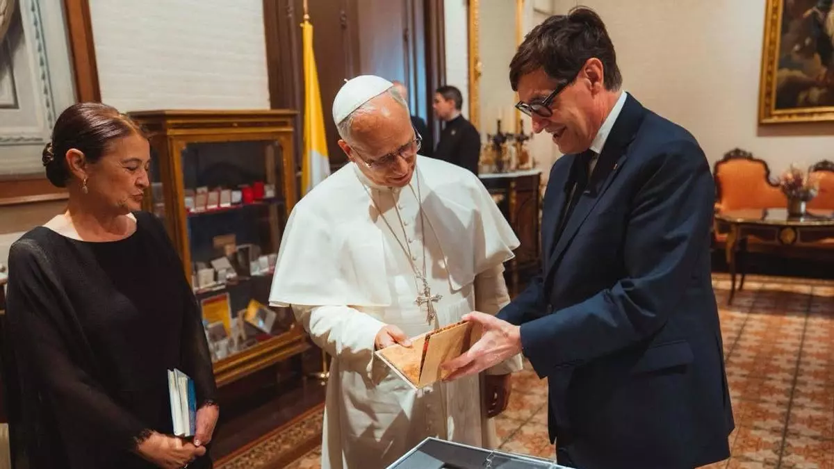 Illa se reúne con el Papa y le agradece su "sensibilidad hacia Cataluña"